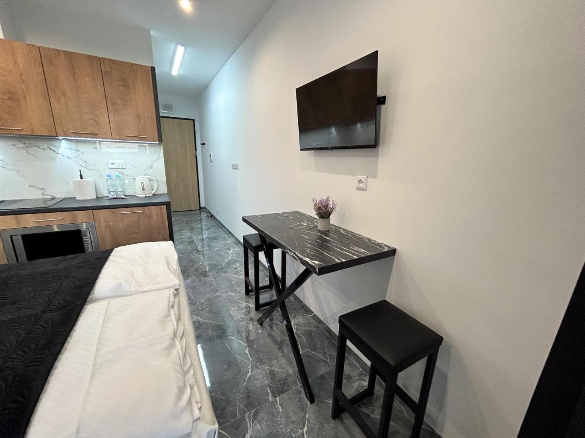 33 Modern Apartamento